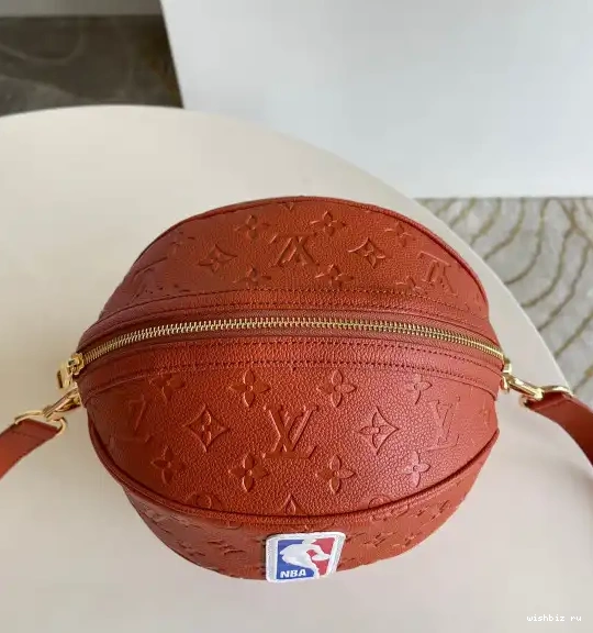 WIS IN BASKET VUITTON LOUIS LVXNBA BALL 0514